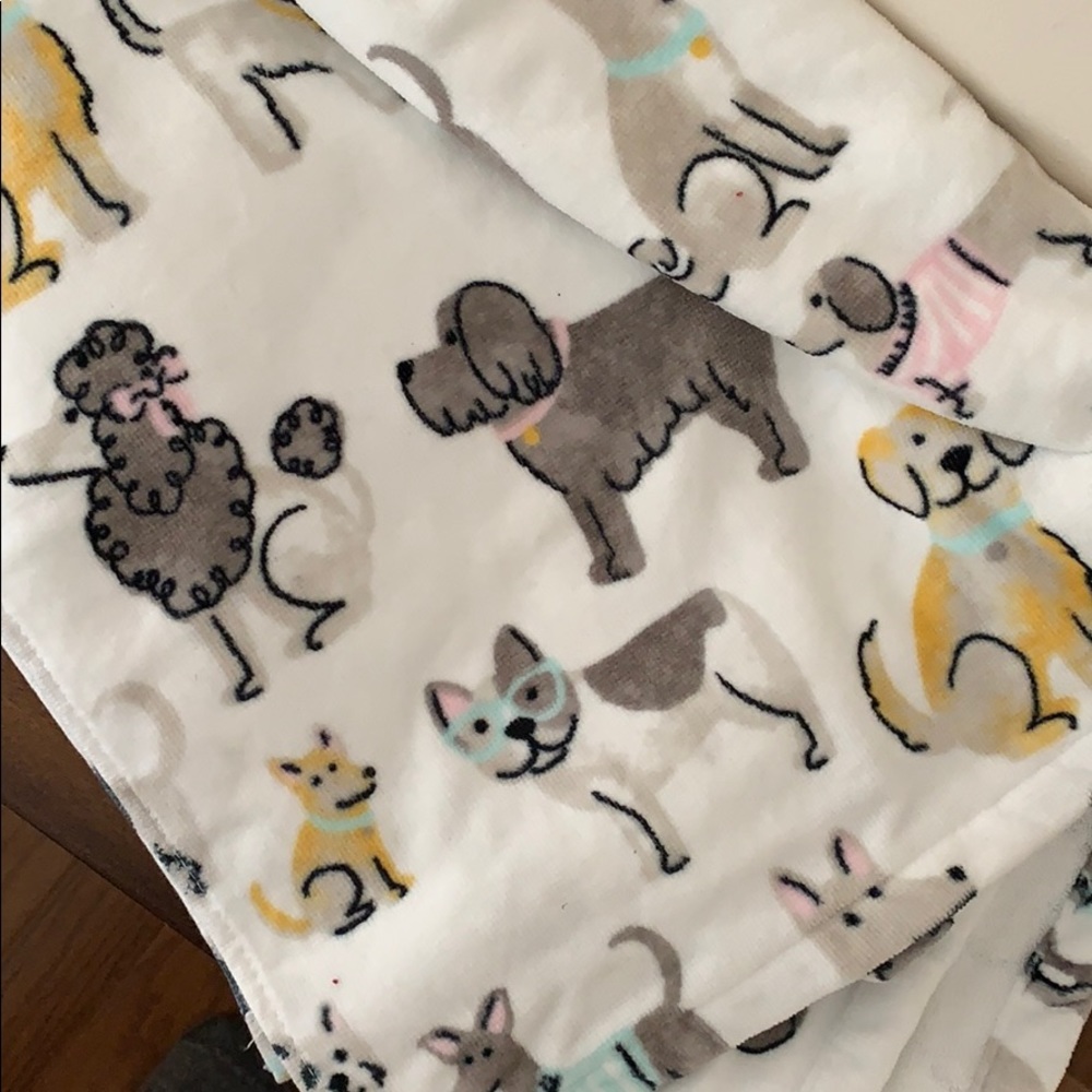 Two brand new bath towels